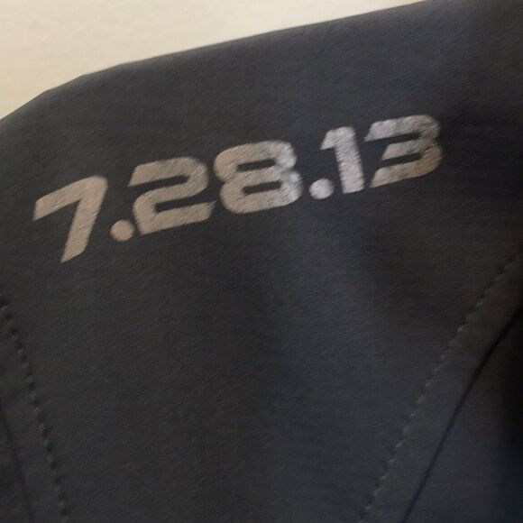 2013 Lake Placid Ironman Triathlon Marathon Cycling Running Swim Finisher Jacket - Picture 4 of 6